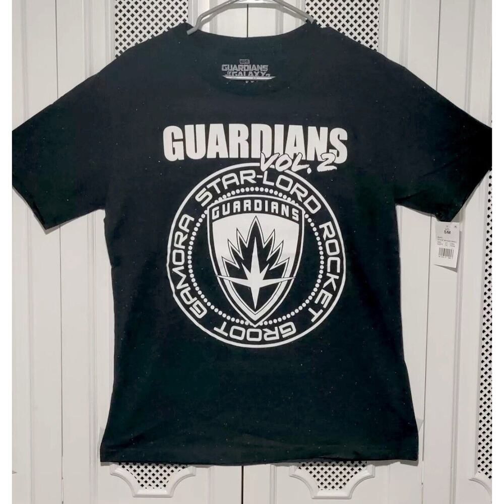 NWT Guardians Of The Galaxy Vol. 2 Official T-Shirt S Groot‎ Star-Lord Gamora